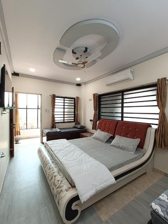 Hotel Jb Star Māndvi Екстериор снимка